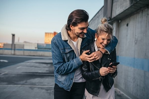 ΗΠΑ: Τέρμα τα ραντεβού καθώς οι Αμερικανοί δυσκολεύονται