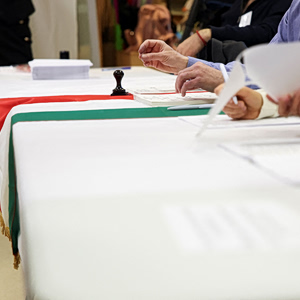 Εκλογές στην Ουγγαρία: Τέλος της μακρόχρονης διακυβέρνησης ή πέμπτη θητεία για Όρμπαν