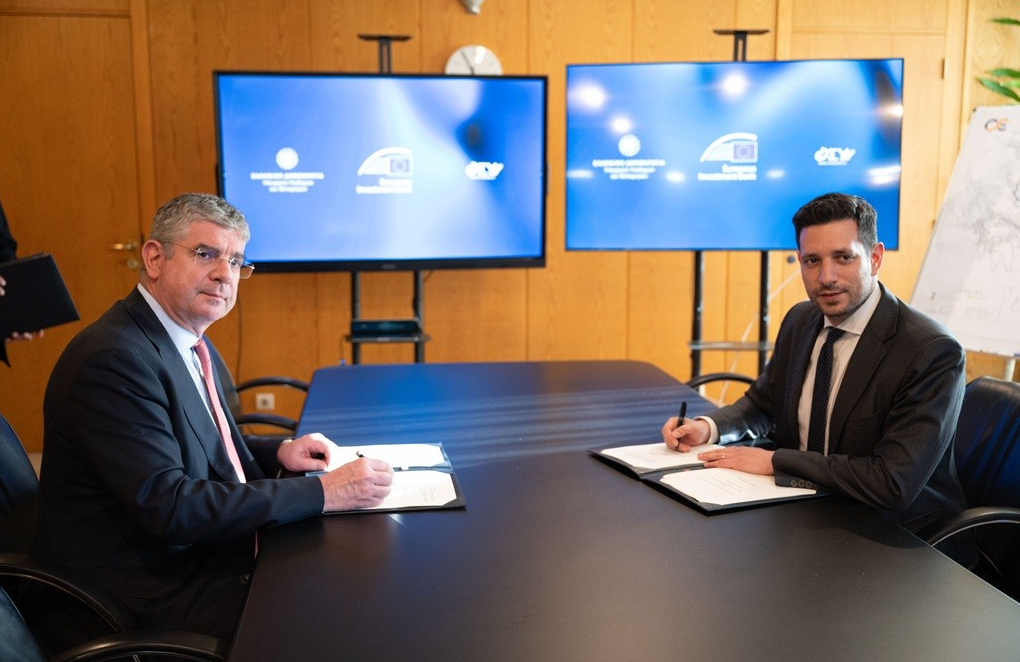 Υπουργείο Υποδομών & Μεταφορών: Συνεργασία με ΕΤΕπ για την ενεργειακή υποστήριξη των ηλεκτρικών λεωφορείων στην Αθήνα