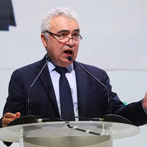 Μέση Ανατολή: Στροφή στις ανανεώσιμες πηγές ενέργειας προβλέπει ο επικεφαλής του ΔΟΕ