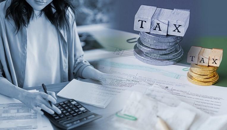 ΟΟΣΑ: Πόσο βαριά… φορολογεί η Ελλάδα τα παιδιά της