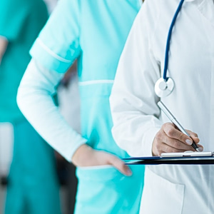 ΙΣΑ: 5.400 γιατροί έφυγαν από τη χώρα τα τελευταία πέντε χρόνια