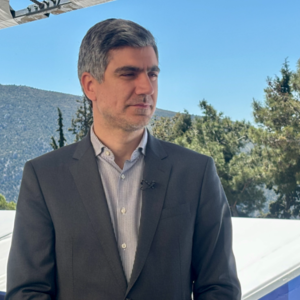 ΟΤ Delphi Economic Forum XI – Γλαβίνας: Το ΠΑΣΟΚ έχει εναλλακτική πρόταση για τη διακυβέρνηση της χώρας