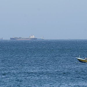 Στενά του Ορμούζ: Φλέγοντα ερωτήματα για την τοποθέτηση «διοδίων»
