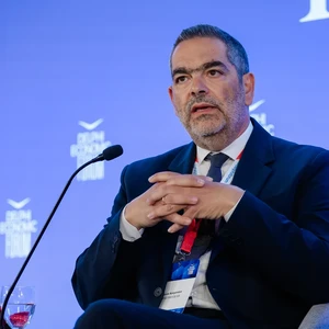 Delphi Economic Forum XI: Από τον Νόμο στην Πράξη – Πώς η Τεχνολογία Κλείνει το Κενό για την Προστασία των Νέων