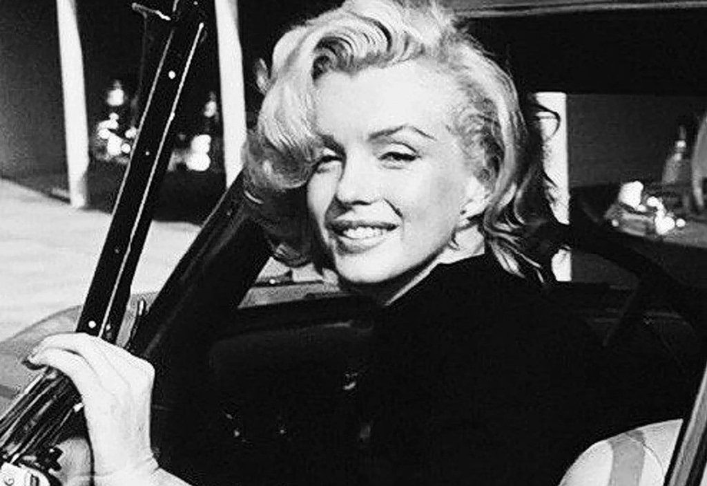 Μέριλιν Μονρόε: Στο σφυρί η συλλεκτική Mercedes-Benz 170 S