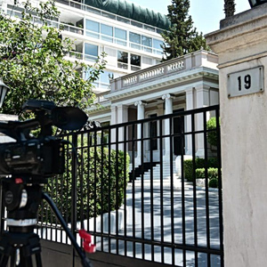 ΟΠΕΚΕΠΕ: Κινούμενη άμμος για Μαξίμου η διαχείριση των εμπλεκομένων στις δικογραφίες