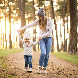 «Νταντάδες της γειτονιάς»: Αντίστροφη μέτρηση για τις αιτήσεις