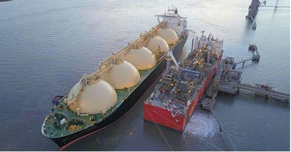 Motor Oil FSRU Back on Track After DESFA Deal