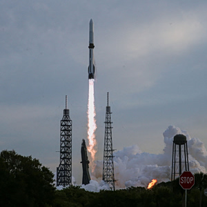 Blue Origin: Προσγείωση για πρώτη φορά του πυραύλου New Glenn, κλιμάκωση ανταγωνισμού με SpaceX