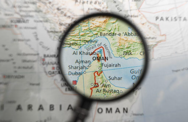 Στενά του Ορμούζ: Τα σχέδια για εναλλακτικούς αγωγούς μεταφοράς ενέργειας