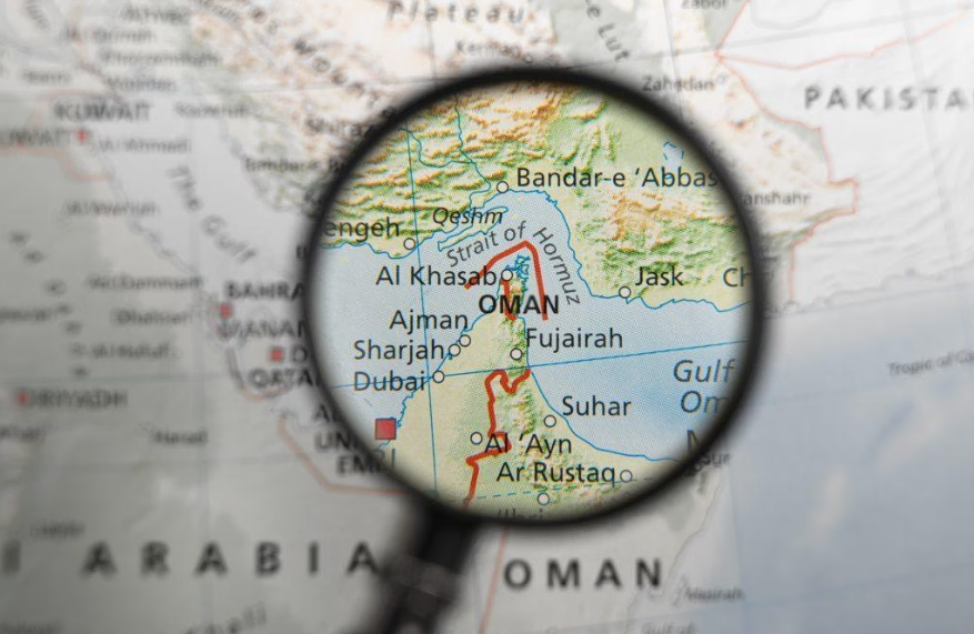 Στενά του Ορμούζ: Τα σχέδια για εναλλακτικούς αγωγούς μεταφοράς ενέργειας