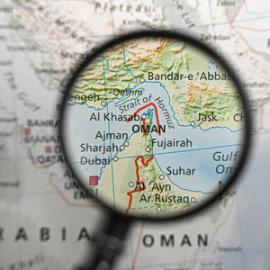 Στενά του Ορμούζ: Το Ιράν καθόρισε τις θαλάσσιες διαδρομής διέλευσης των πλοίων