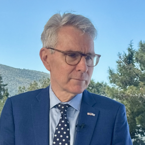 ΟΤ Delphi Economic Forum XI – Τζέφρι Πάιατ: Οι αγορές υποτιμούν το μακροπρόθεσμο σοκ του πολέμου