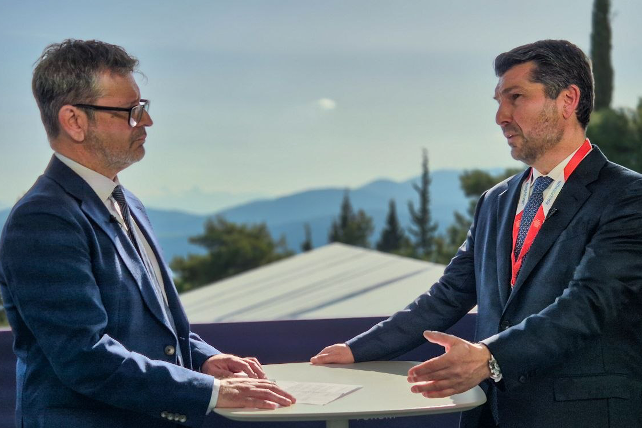 ΟΤ Delphi Economic Forum XI – Κατσιμπέρης: Από την αποζημίωση στην πρόληψη – Το στοίχημα της ασφάλισης στην εποχή της κλιματικής κρίσης