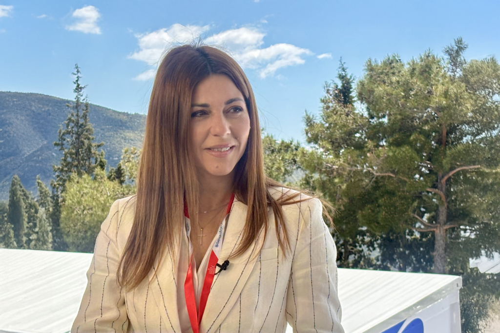 ΟΤ Delphi Economic Forum XI – Ζαχαράκη: Στόχος η δημιουργία νέων φοιτητικών εστιών