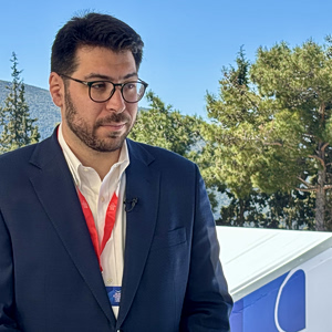 ΟΤ Delphi Economic Forum XI – Λευτέρης Καρχιμάκης (ΠΑΣΟΚ): Τα μέτρα της κυβέρνησης είναι ανεπαρκή και καθυστερημένα