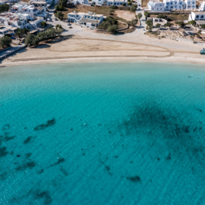 Κουφονήσια: Περιορισμοί στη δόμηση ξενοδοχείων και απαγόρευση για πισίνες