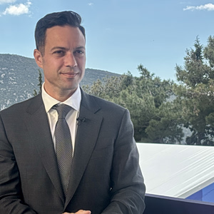 OT Delphi Economic Forum XI – Χατζής (ΠΟΞ): Στάση αναμονής τηρούν οι ξενοδόχοι – Αντέχουν οι κρατήσεις