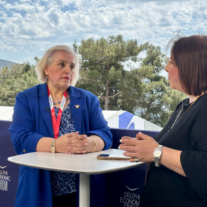 ΟΤ Delphi Economic Forum XI – Παπαδοπούλου: Η σταθερότητα «χτίζεται» σε συμμαχίες