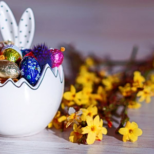 Κακάο: Γιατί ενώ οι τιμές μειώνονται δεν περνούν στη σοκολάτα