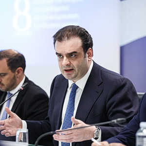 Μέτρα στήριξης: Το πακέτο των 500 εκατ. και η επιδείνωση ανάπτυξης και πληθωρισμού