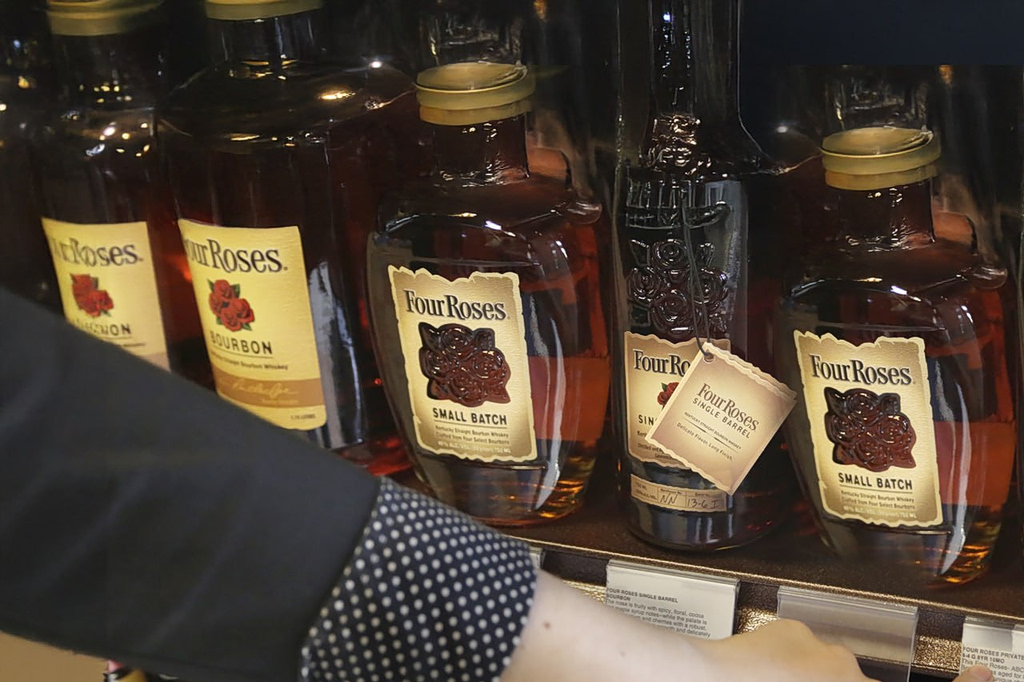 Four Roses: Το ιαπωνικό μπέρμπον της Kirin εξαγοράστηκε από την αμερικανική Ε&J Gallo