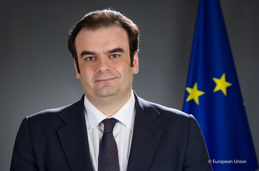 Πιερρακάκης: Δεν βρισκόμαστε ακόμη σε συνθήκες στασιμοπληθωρισμού