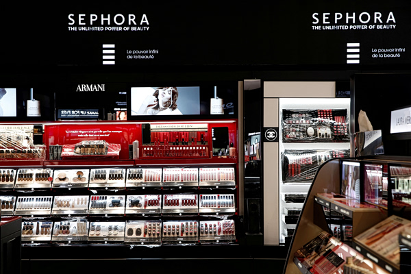 Generation X: Επιστρέφει δυναμικά και οδηγεί την αγορά ομορφιάς σε νέα εποχή