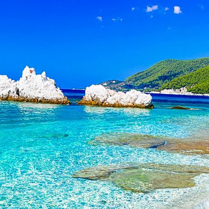 Τουρισμός: Στους λιγότερο κερδισμένους προορισμούς της Μεσογείου η χώρα μας