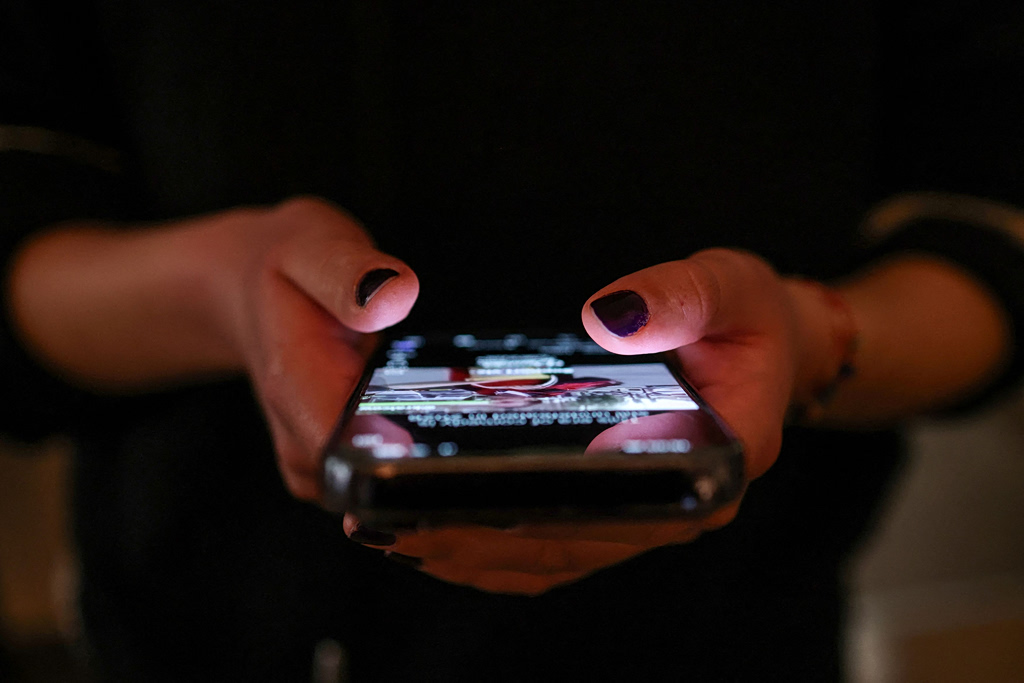 Social media: Κι όμως υπάρχει κι άλλη άποψη για την απαγόρευση