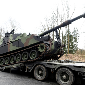 Eυρωπαϊκή Επιτροπή: Θα επενδύσει 1,07 δισ. ευρώ σε 57 αμυντικά έργα