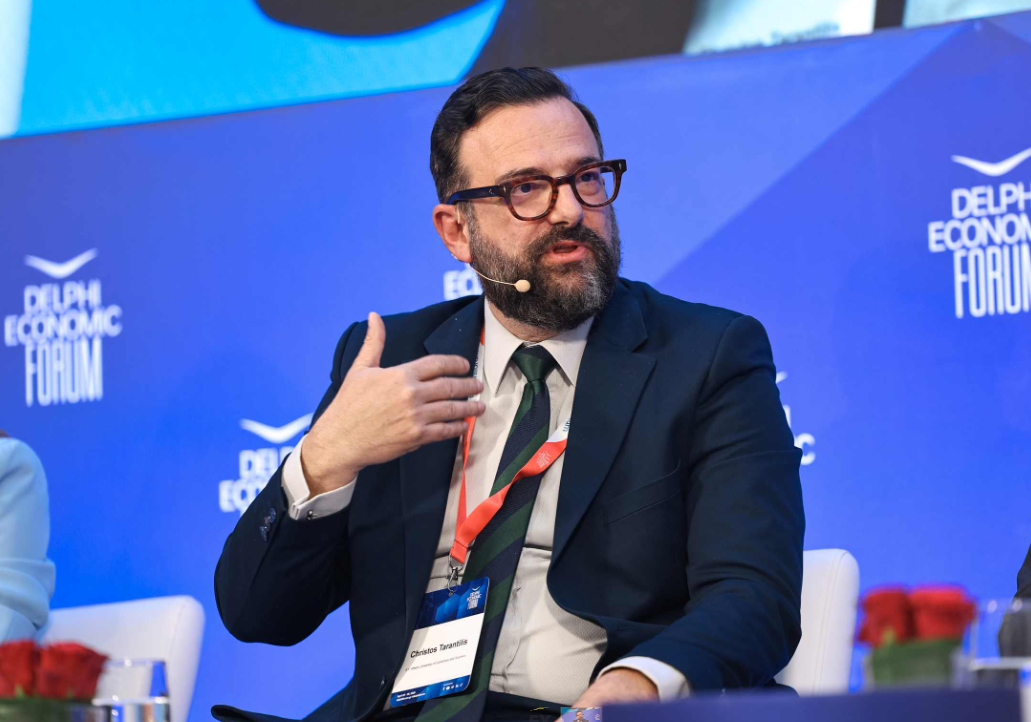 Ταραντίλης (EY Ελλάδος): Άμεσα μέτρα και εκπαίδευση για την παραπληροφόρηση από το AI