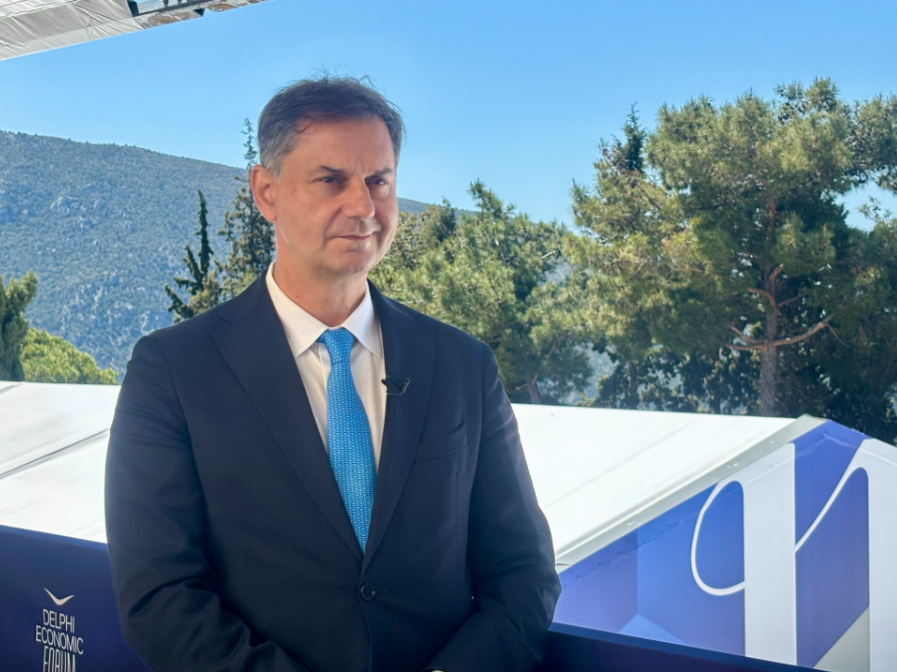 ΟΤ Delphi Economic Forum XI – Θεοχάρης: Η Ελλάδα είναι μία χώρα που μπορούν να βασιστούν οι επενδυτές