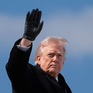 Τραμπ: Όλα τα ενδεχόμενα πλέον ανοιχτά