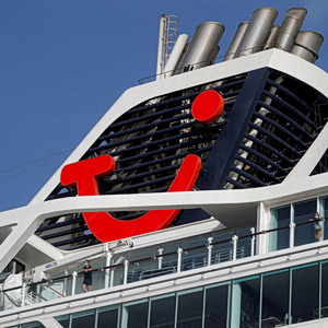 Tui: Μείωση πρόβλεψης κερδών λόγω Ιράν – 40 εκατ. ευρώ το κόστος του πολέμου