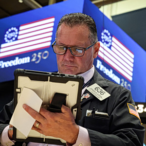 Wall Street: Στο κόκκινο λόγω φόβου για επανέναρξη του πολέμου ΗΠΑ – Ιράν