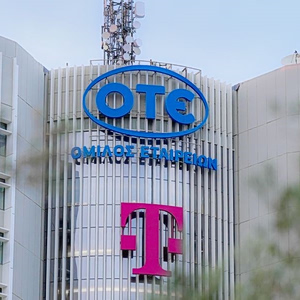 Cosmote Telekom: Ενισχύει τη θέση της Ελλάδας στον διεθνή χάρτη συνδεσιμότητας