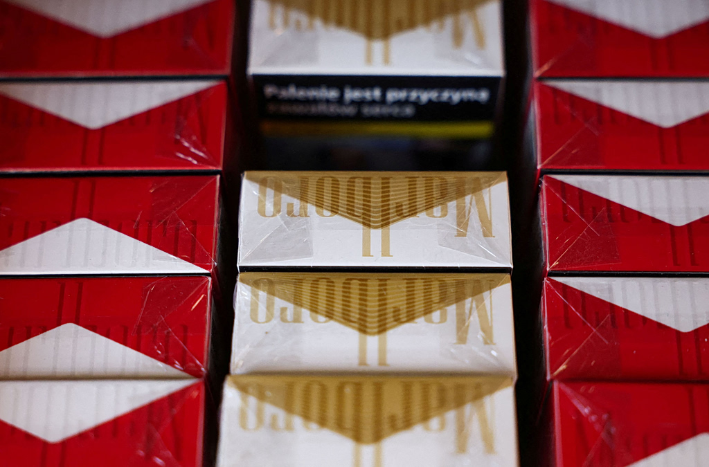 Marlboro: Ανάκαμψη για την Altria καθώς μειώνονται οι απώλειες μεριδίου αγοράς