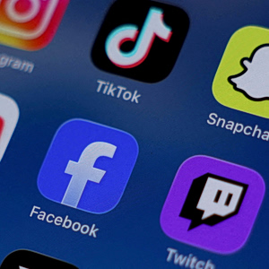 Social Media: YouTube, Snapchat και TikTok σε αγωγές για «εθισμό» μαθητών