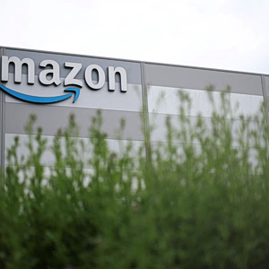 Amazon: Αγωγή καταναλωτών κατά της Amazon για τις χρεώσεις από τους δασμούς Τραμπ