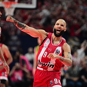 Ολυμπιακός – Φενέρμπαχτσε 79-61: Ο Θρύλος στον τελικό!