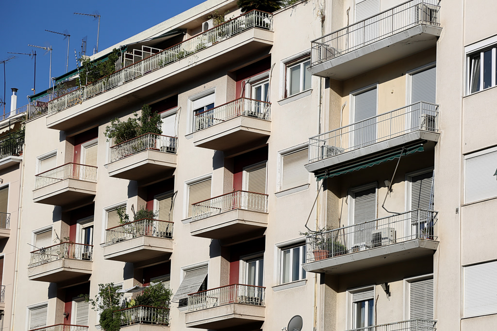 Χωροταξικό: Ομοβροντία κατά του νέου Ειδικού Χωροταξικού Πλαισίου Τουρισμού – Τα σημεία τριβής
