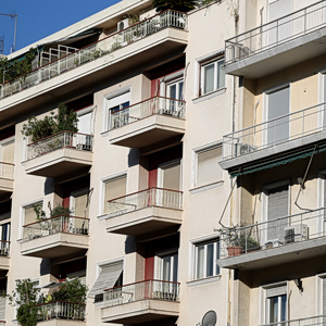 Χωροταξικό: Ομοβροντία κατά του νέου Ειδικού Χωροταξικού Πλαισίου Τουρισμού – Τα σημεία τριβής