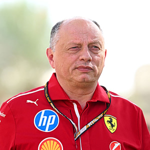 Ferrari: O CEO υπερασπίζεται την τιμή των €550.000 για το πρώτο ηλεκτρικό μοντέλο