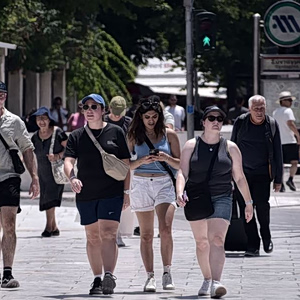 8 in 10 Greeks See Country as Europe’s Most Unfair