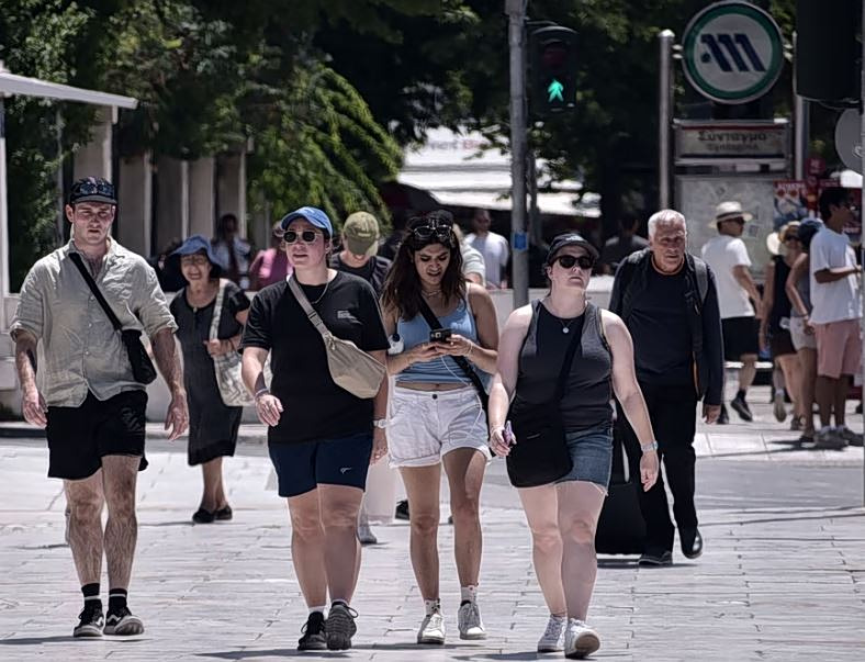 8 in 10 Greeks See Country as Europe’s Most Unfair