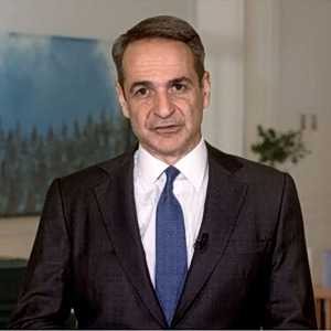 Greek PM Mitsotakis Announces Cap on Consumer Loan Repayments