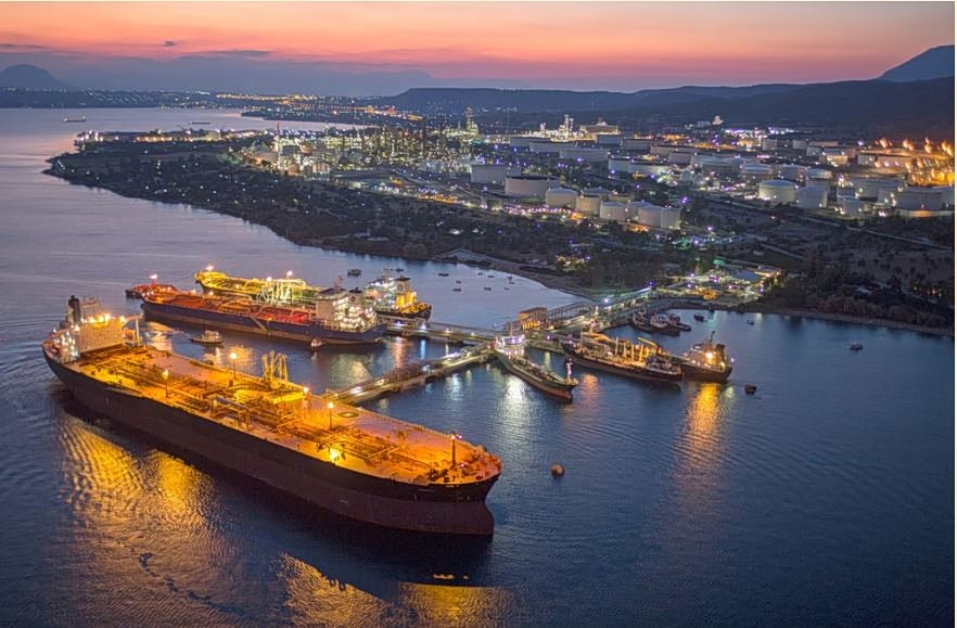 Motor Oil: Υπέγραψε MOU με τη Mercuria για προμήθεια LNG μέσω του  FSRU στον Κορινθιακό