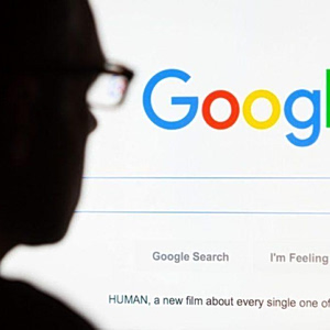 Google: Μόλις είχε τον καλύτερο μήνα της από το 2004